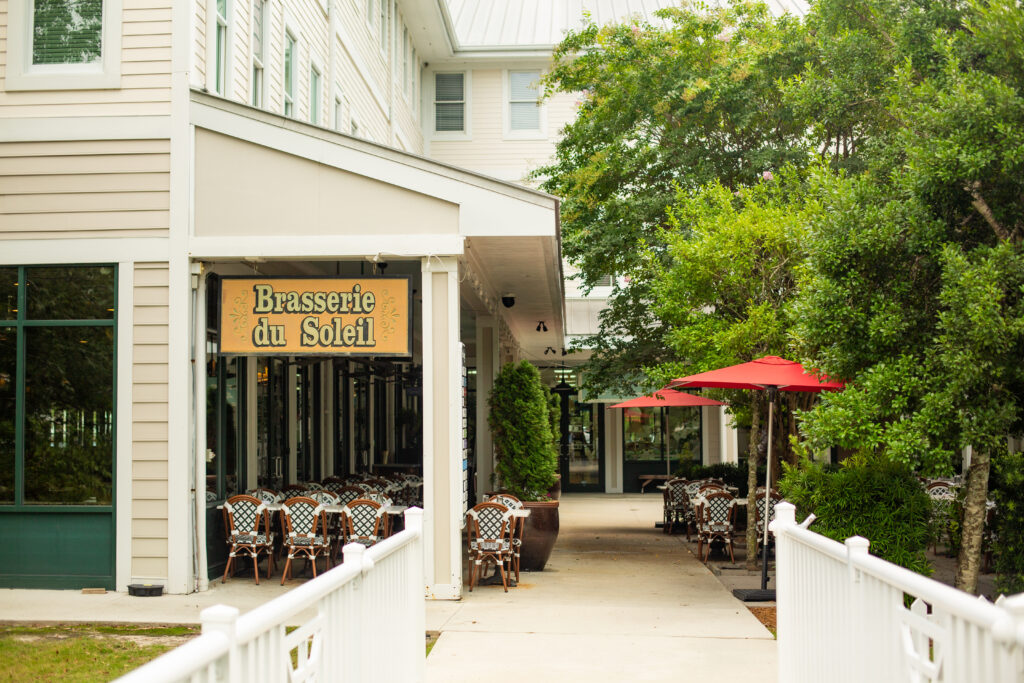 Shops and restaurants at Wrightsville Beach