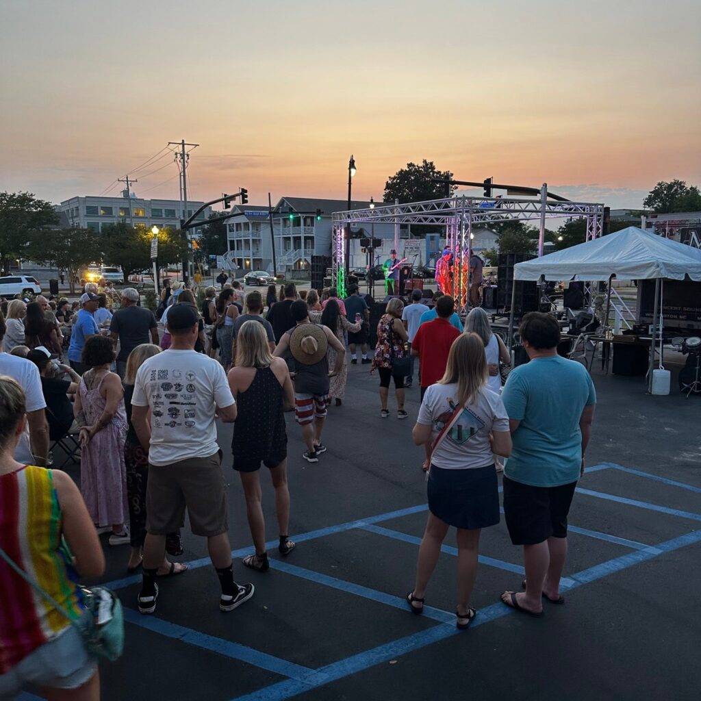 Free downtown summer concerts in Wilmington.